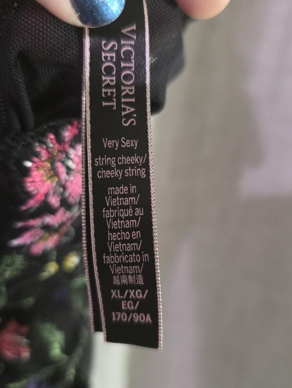 Victoria's Secret Floral Embroidered Black Lace Bustier Set - Picture 7 of 9